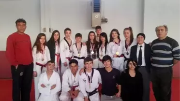 Burhaniyeli Tekvandocular Uşak'ta