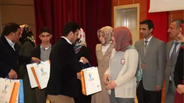Hadisleri En Güzel Okuyan Kazandı