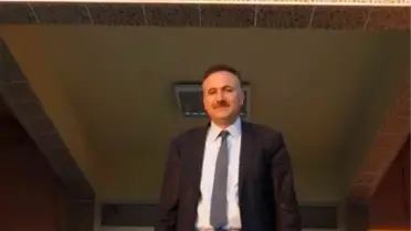 Hem Okul Müdürü, Hem de Muhtar