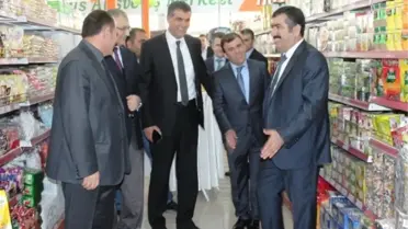 Vali Doğan'dan Avm Açılışı