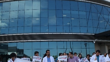 Denizli'de Sağlık Çalışanlarından Şiddet Protestosu