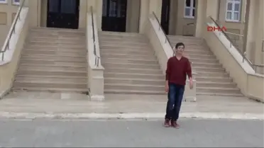 Kız Öğrencinin Yanında 'Niye Oturdun' Dayağı