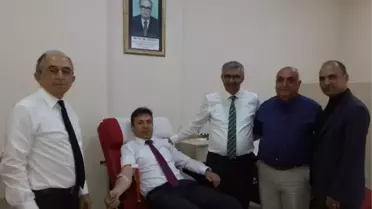 Kızılay'a Sayıştay Denetçilerinden Kan Bağışı