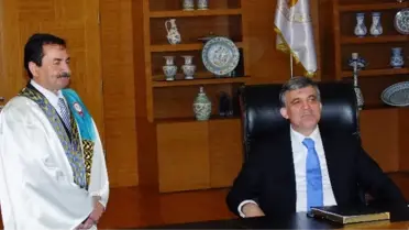 Cumhurbaşkanı Gül, Dumlupınar Üniversitesini Ziyaret Etti