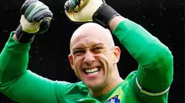 Howard İmzayı Attı