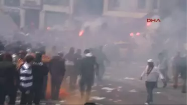 Galatasaray Meydanı'nda Polis Müdahalesi