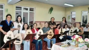 Ev Hanımlarından Ud Kursuna Büyük İlgi