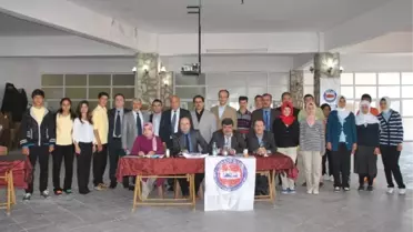 Demre'de Öğrenciler Kutlu Doğum Haftası İçin Yarıştı