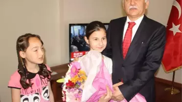 Minik Valilerin İlk Talimatı ' Gençleri Bilgisayar Bağımlılığından Kurtaralım'