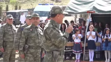 Şehit Aileleri Fidan Dikerken Göz Yaşı Döktü
