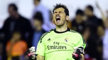 Casillas Tarihe Geçti