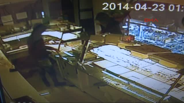 Konya'da Hırsızlar Baklavayı Görünce Dayanamadı