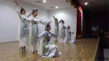 Tataristan'lı Öğrencilerinden Filyos'ta Gösteri