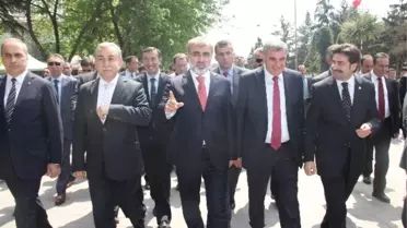 Enerji ve Tabii Kaynaklar Bakanı Taner Yıldız Sakarya'da