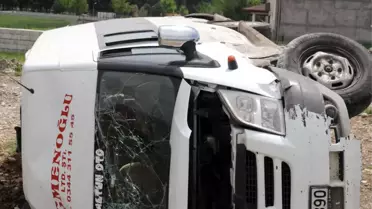 Öğrenci Servisi ile Otomobil Çarpıştı: 1 Ölü, 14 Yaralı