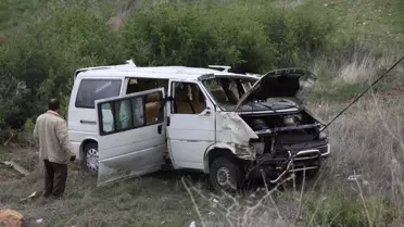 Çubuk'ta Minibüs Devrildi: 1 Ölü, 3 Yaralı