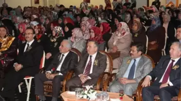 Müftü Serenli Derince'de Düzenlen Kutlu Doğum Programına Katıldı