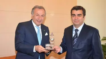 Türsab Başkanı Ulusoy Vali Düzgün'ü Ziyaret Etti