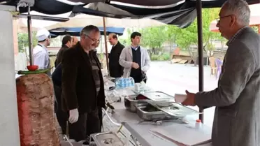 Tavşanlı Yediveren Derneği Kermes Açtı