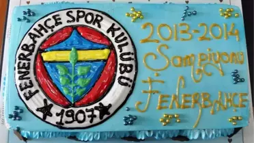 Adliyede Fenerbahçeli Hakim ve Savcılara Pastalı Kutlama