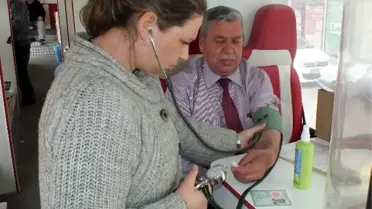 İmamlardan Kızılay'a Kan Bağışı