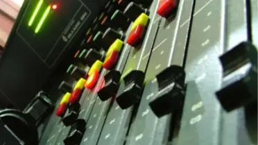 Vali Yüksel, Dünya Radyo Günü'nü Kutladı