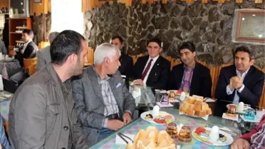 AK Parti Ağrı'da Basınla Biraraya Geldi