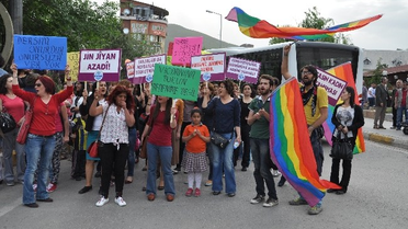 Tunceli'de Çocuk ve Kadınlara Şiddet Protesto Edildi