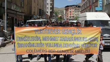 BDP Gençlik Meclisi Üyelerinden Yürüyüş