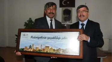 Başkan Akdoğan'dan İlçe Belediyelere Hayırlı Olsun Ziyareti