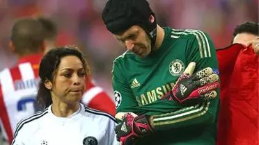 Cech 2 Ay Sahalardan Uzak Kalacak