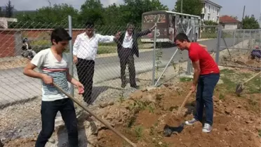 Fidanlar Toprakla Buluştu