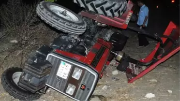 Traktör Römorkunun Öğrencilerin Üzerine Devrilmesi