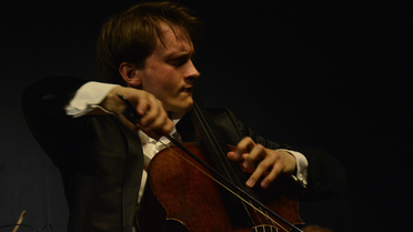 Alman Viyolonsel Sanatçısı Kloeckne Bursa'da Konser Verdi