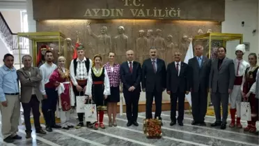 Vali Ayyıldız, Çilek Festivalinin Yabancı Konuklarını Ağırladı