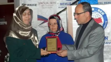 10 Yaşındaki Çocuğu Öldürülen Mürüvet Aktaş 'Yılın Annesi' Seçildi