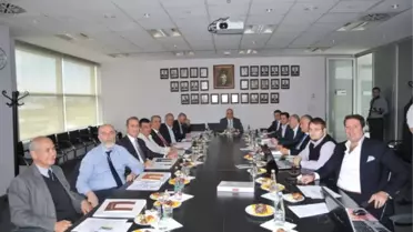 Mücevher İhracatçıları Birliği'nde Görev Dağılımı Yapıldı