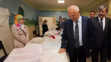 Yaşar, Öğrenciler İçin Kermeste