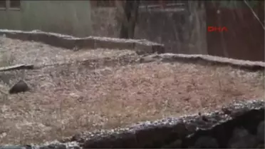 15 Dakikalık Dolu Yağışı, Doğubayazıt'ı Felç Etti