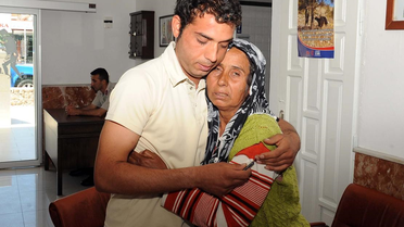 İki Haftadır Kayıp Olan Engelli Genç, Kemer'de Bulundu