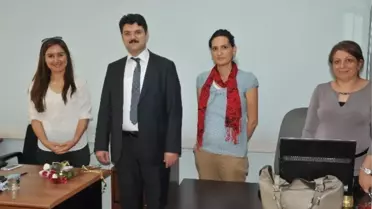 Müdür Acar, Ebe ve Hemşirelerin Haftasını Kutladı