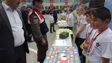 Sinitli Ortaokulu TÜBİTAK 4006 Bilim Fuarı Düzenledi