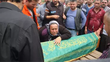 Savaştepe'de Büyük Acı; 11 Maden Şehidi Toprağa Verildi