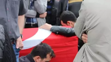 Soma'daki Maden Kazasında Ölen 15 İşçi Tavşanlı'da Son Yolculuğuna Uğurlandı