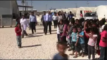 Suriyeli 5 Bin 600 Öğrenci Karne Heyecanı Yaşadı