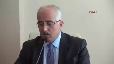 Bankaların Camlarını Çekiçle Kırmışlar