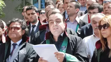 Ereğli'de Avukatlar Soma'daki Maden Kazasına Tepki Gösterdi