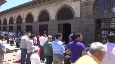 Soma Hutbesinde Faili Meçhuller, Uludere Dile Getirilip Eylemciler Eleştirildi