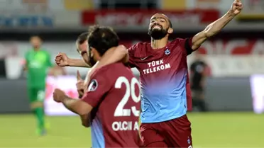 Trabzonspor, Antalyaspor'u 2-0 Yendi