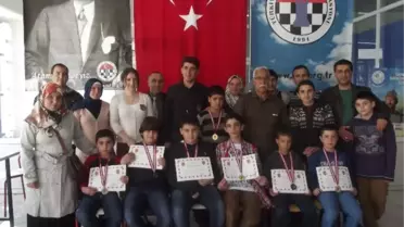 19 Mayıs Satranç Turnuvası Yapıldı